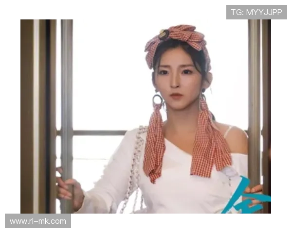 足球球星身边的她们 揭秘足球名将背后的女性朋友与情感故事