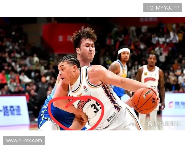 足球篮球巨星实力大比拼 谁能称霸体育世界争锋对决